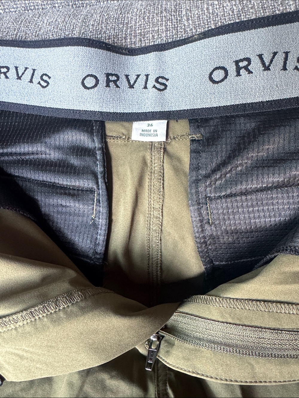 Orvis Men's Olive Cargo Shorts - Picture 3 of 4